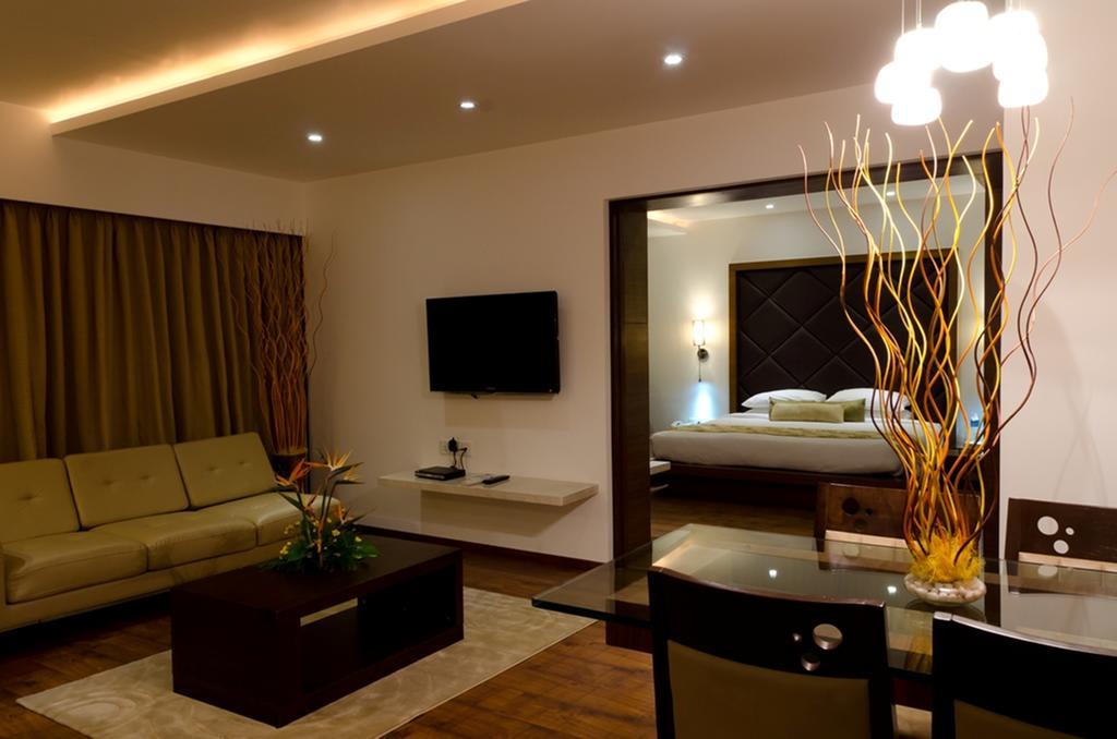 Hotel Ramee Grand And Spa, Pune