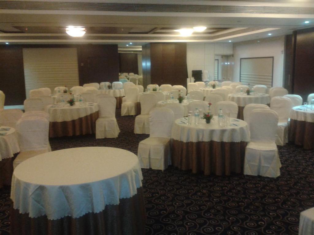Ramee Grand And Spa, Hotel