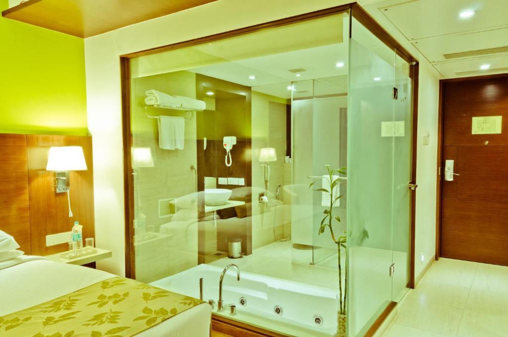 Ramee Grand And Spa, Pune